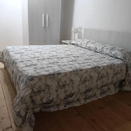 Lilly Apartman Calabernardo